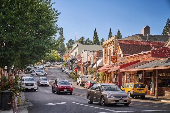 Gold Country Highway 49: Historic Towns, Wineries, and River Hikes