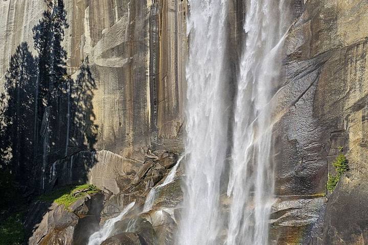 Mist Trail Guide: Hiking to Vernal and Nevada Falls