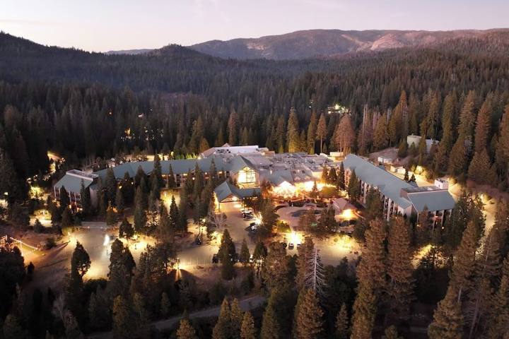 Where to Stay Near Yosemite: El Portal, Mariposa or Oakhurst