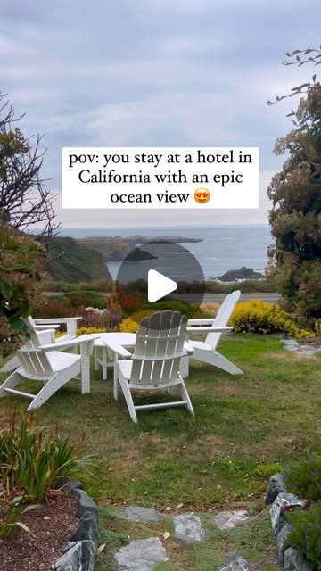 Ocean-view cottages at Sea Rock Inn