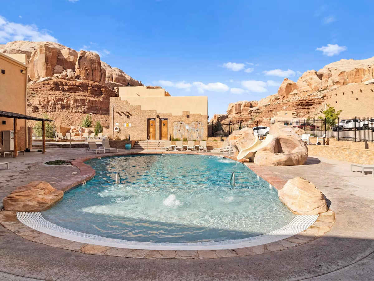 Bluff Dwellings Resort