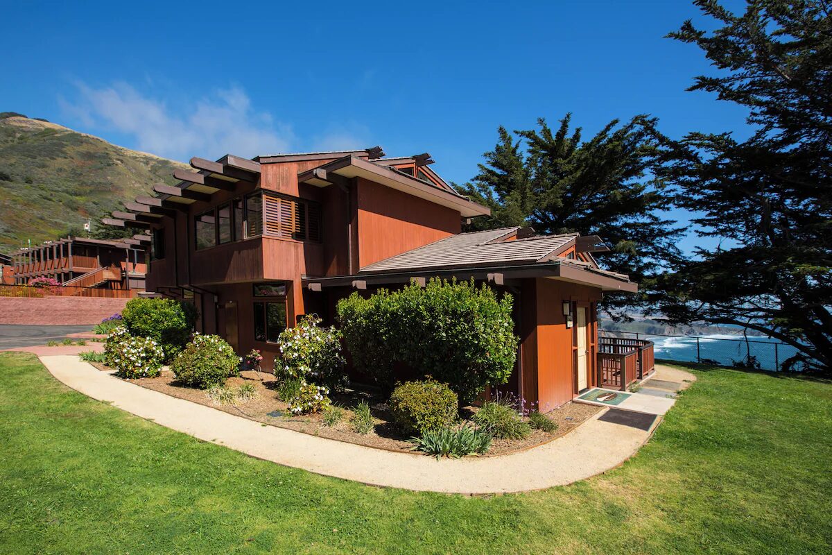 Ragged Point Inn & Resort