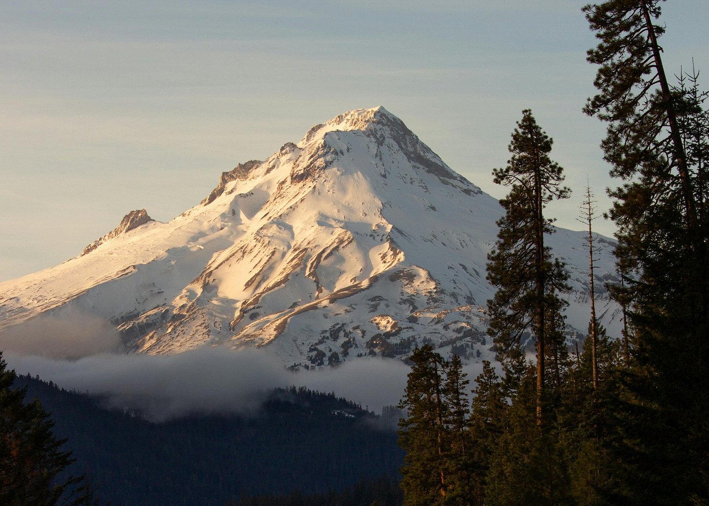 Columbia River Gorge Waterfalls & Mt Hood Tour from Portland, OR