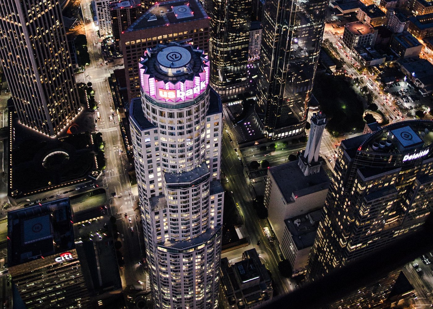 Downtown LA Lights: Your Private Sunset and Night Helicopter Tour