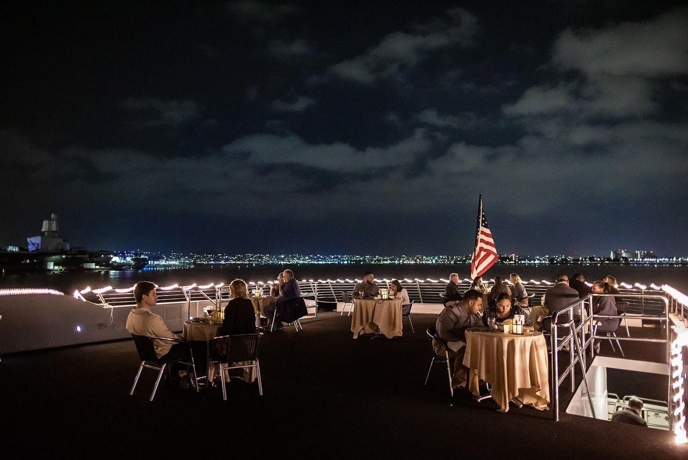 San Diego Harbor Dinner Cruise