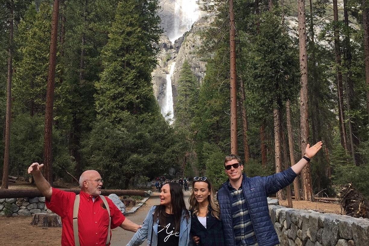 Semi-Private Yosemite Tour with Ahwahnee Lunch & Hotel Pickup